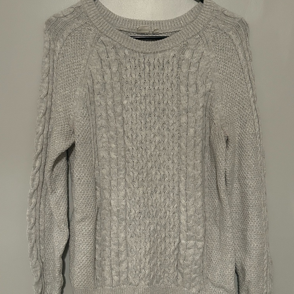 GAP Light Gray Cable Knit Women's Sweater